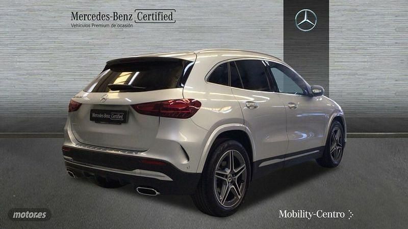 Usado Mercedes GLA200 AMG line 150 CV (110 kW) 2023 Iridiumsilber  metalliclack SUV