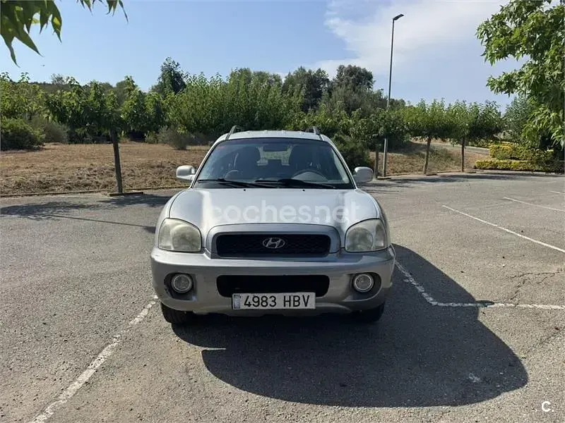 Usado Hyundai Santa Fe GLS 172 CV (126 kW) 2001 Gris / plata SUV