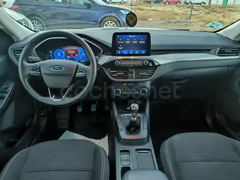 Usado Ford Kuga Titanium 150 CV (110 kW) 2023 Gris / plata SUV