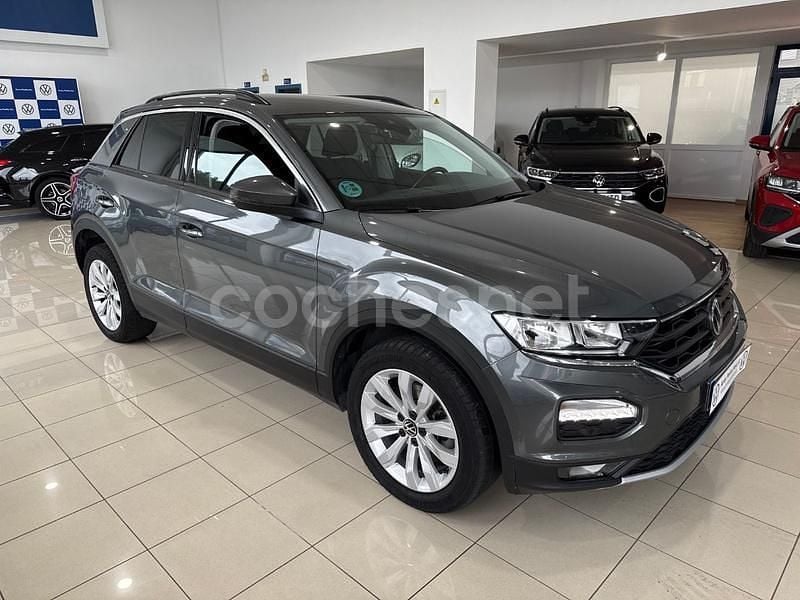 Usado VW T-Roc Advance 150 CV (110 kW) 2021 Gris / plata SUV