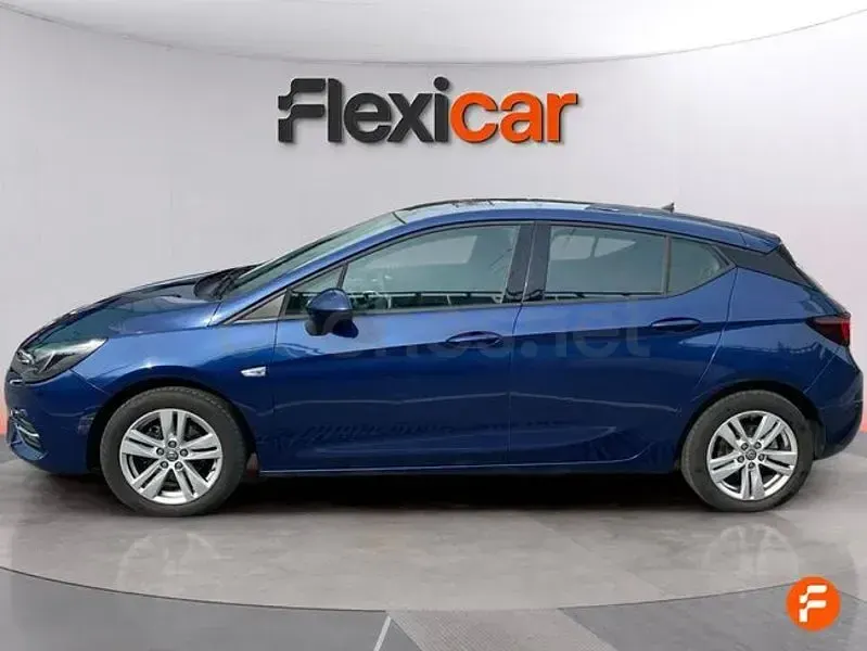 Usado Opel Astra Business Elegance 130 CV (95 kW) 2020 Azul Berlina