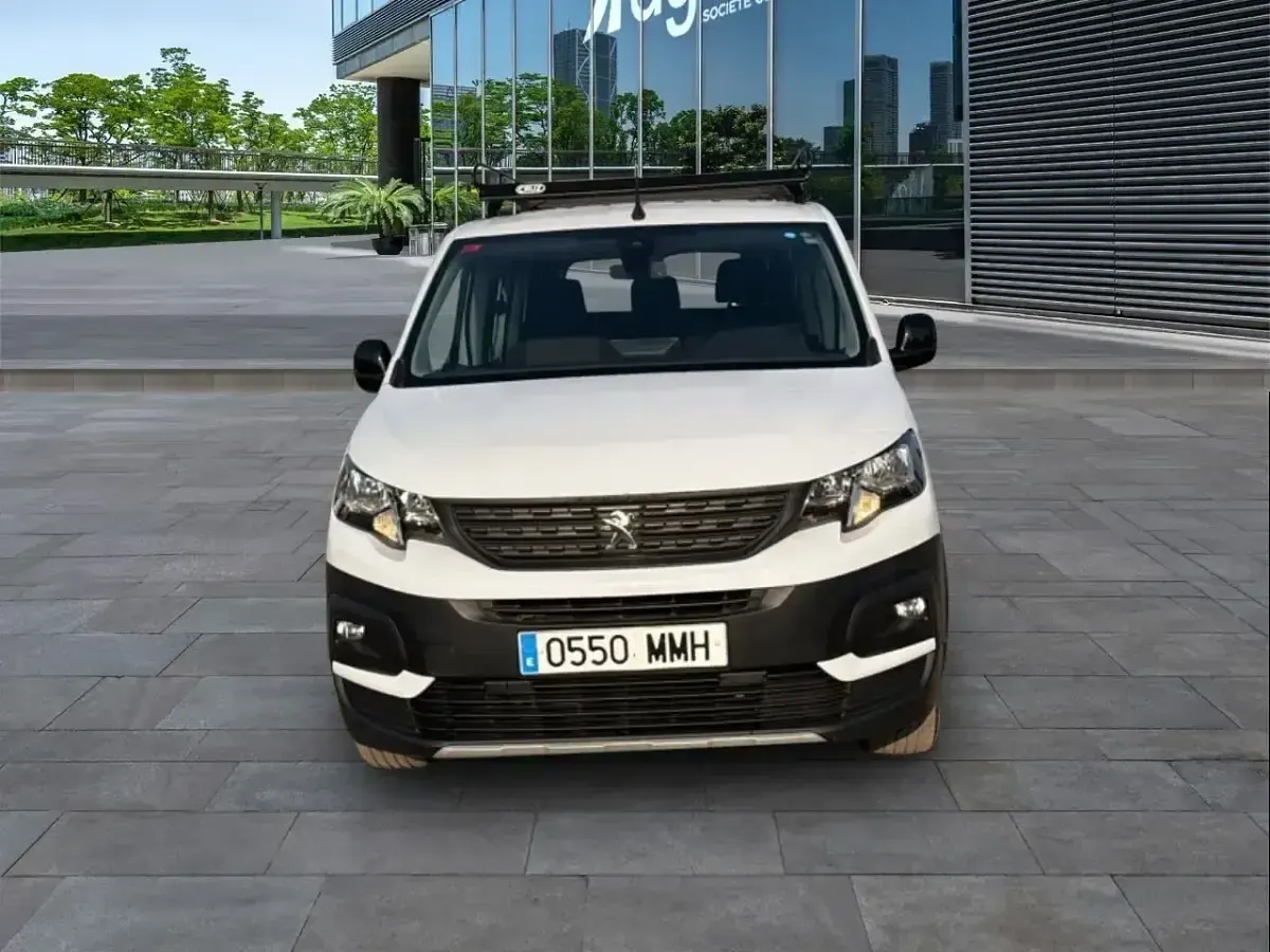 Usado Peugeot Rifter Business-Line 102 CV (75 kW) 2023 Blanco Monovolumen