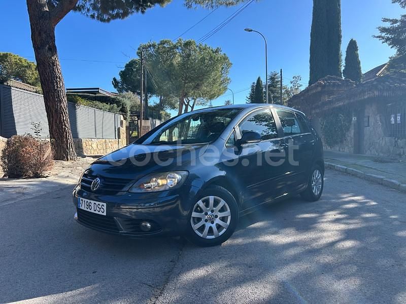 Gris / plata Usado 2005 VW Golf Plus Cross Highline Monovolumen | 4990 € (Precio justo) - Imagen 1/4