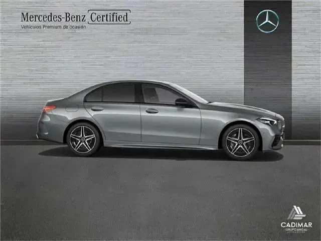 Usado Mercedes C220 200 CV (147 kW) 2025 Gris selenita Berlina