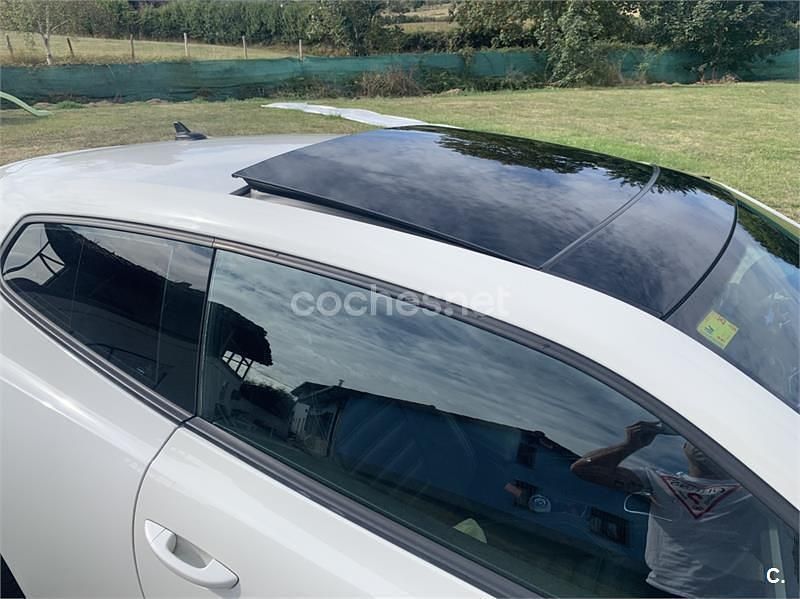 Usado VW Scirocco 200 CV (147 kW) 2009 Blanco Coupe