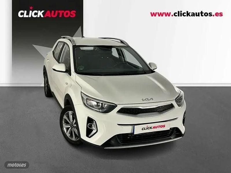 Blanco Usado 2024 Kia Stonic SUV | 17.900 € (Un poco caro) - Imagen 1/4