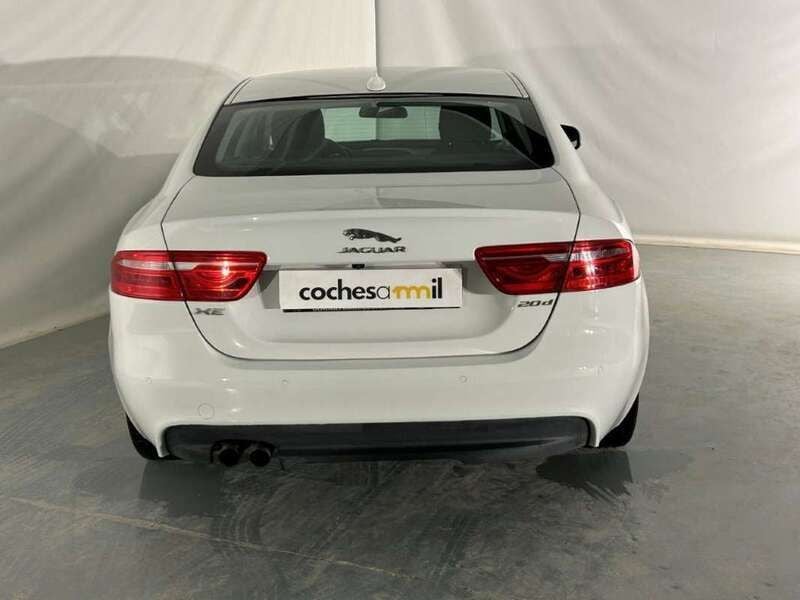 Usado Jaguar XE Pure 179 CV (131 kW) 2016 Blanco Berlina