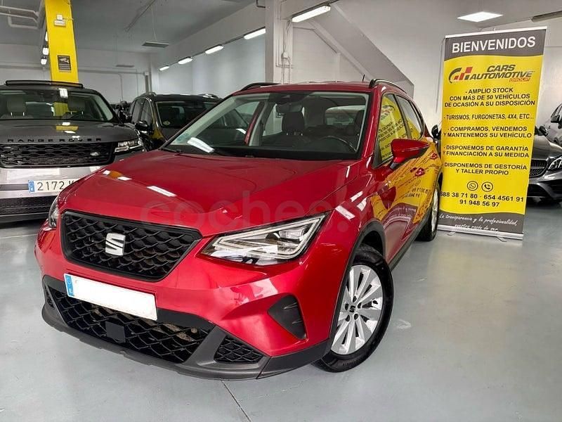 Usado Seat Arona Xperience 110 CV (80 kW) 2022 Granate SUV