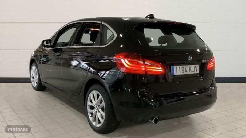 Usado BMW 218 150 CV (110 kW) 2018 Negro Familiar