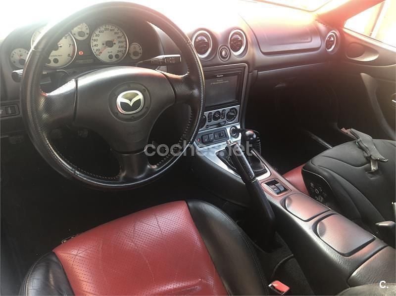 Usado Mazda MX5 110 CV (80 kW) 2005 Gris / plata Descapotable
