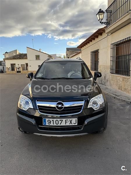 Negro Usado 2007 Opel Antara Cosmo SUV | 8500 € (Caro) - Imagen 1/4