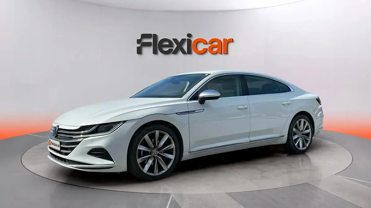 Usado VW Arteon Elegance 150 CV (110 kW) 2021 Gris Berlina