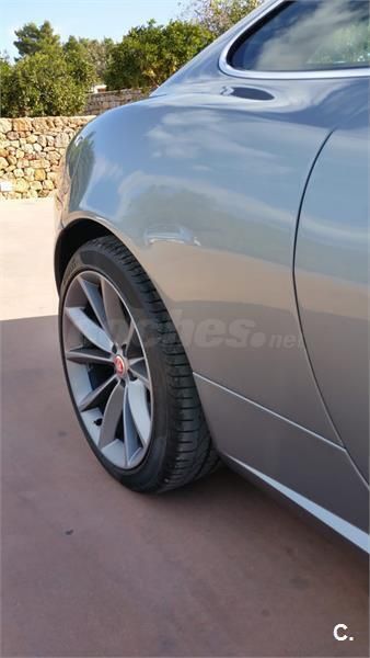 Usado Jaguar XK 385 CV (283 kW) 2009 Gris / plata Coupe
