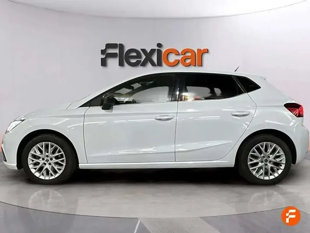 Usado Seat Ibiza XCELLENCE 116 CV (85 kW) 2024 Blanco Utilitario