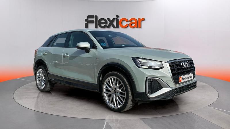 Usado Audi Q2 S-Line 116 HP (85 kW) 2024 Cinzento SUV