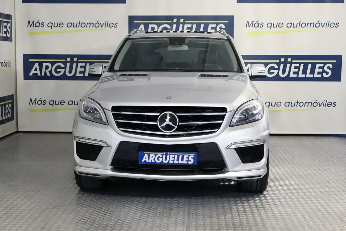 Usado Mercedes ML63 AMG AMG 525 CV (386 kW) 2015 Gris / plata SUV