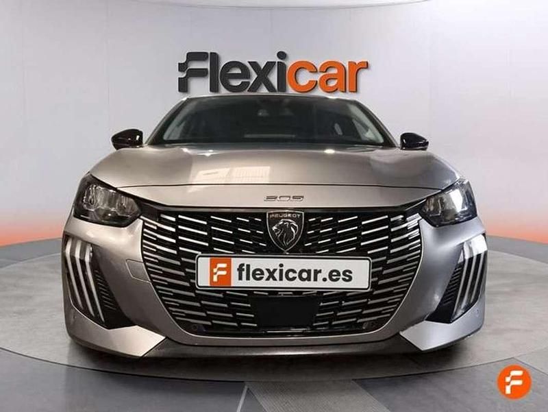 Usado Peugeot 208 Allure 101 CV (74 kW) 2025 Gris Utilitario