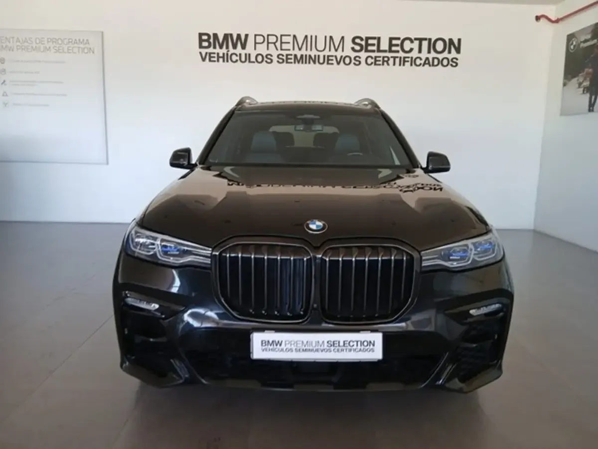 Usado BMW X7 Comfort Edition 530 CV (389 kW) 2022 Negro SUV
