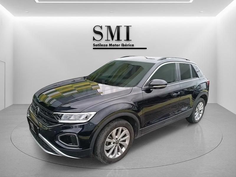 Usado VW T-Roc Life 110 CV (80 kW) 2022 Negro SUV