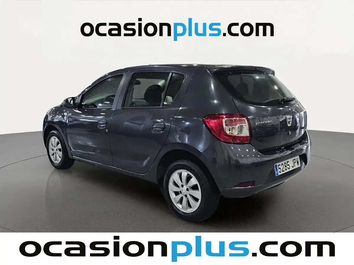 Usado Dacia Sandero 75 CV (55 kW) 2016 Gris Utilitario