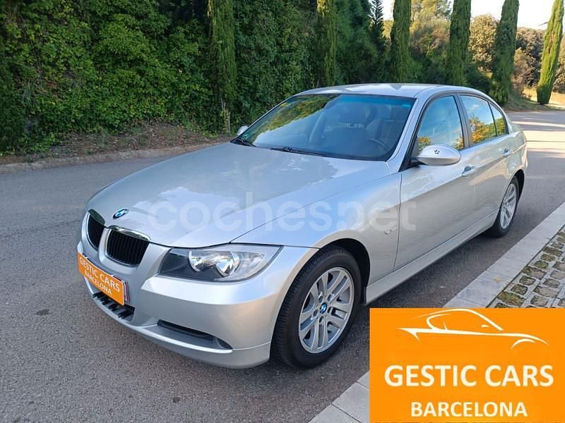 Gris / plata Usado 2008 BMW 318 Berlina | 9990 € (Un poco caro) - Imagen 1/4