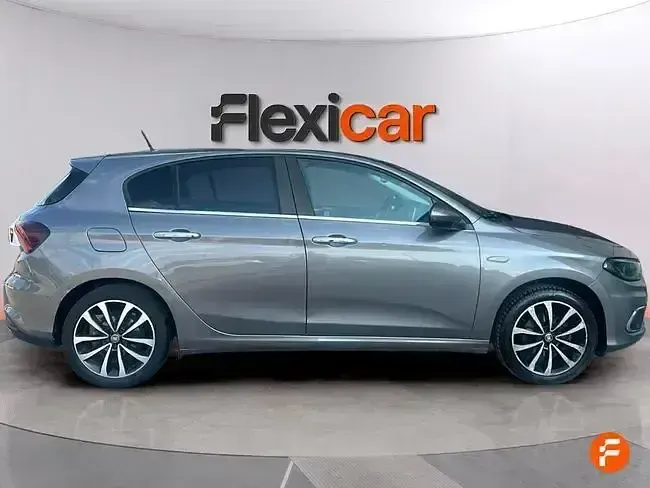 Usado Fiat Tipo Lounge 120 CV (88 kW) 2020 Gris Berlina