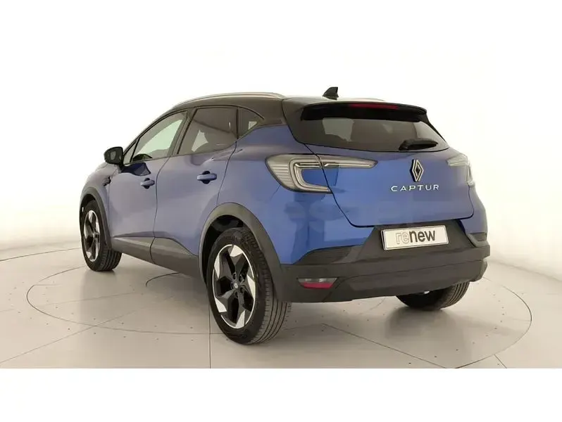 Usado Renault Captur Techno 100 CV (73 kW) 2025 Azul SUV