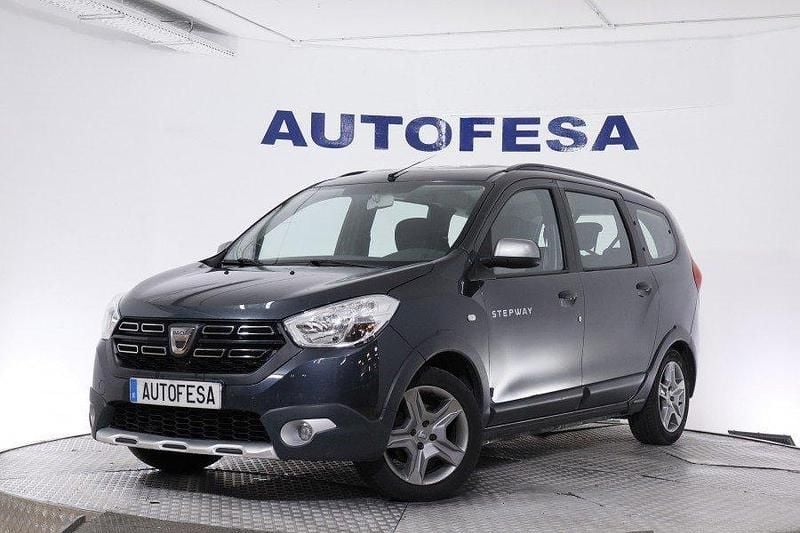 Gris titanio Usado 2019 Dacia Lodgy Stepway Monovolumen | 13.250 € (Precio justo) - Imagen 1/4