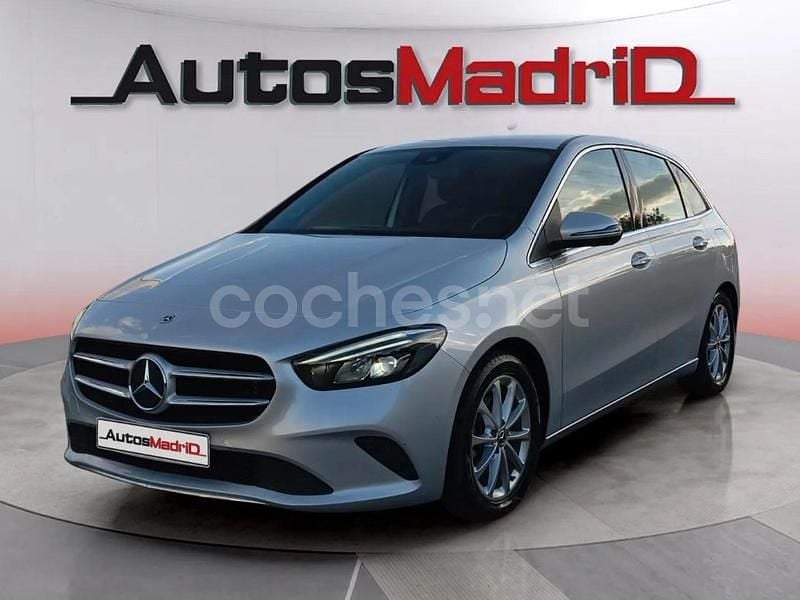 Usado Mercedes B180 117 CV (86 kW) 2019 Gris / plata Monovolumen