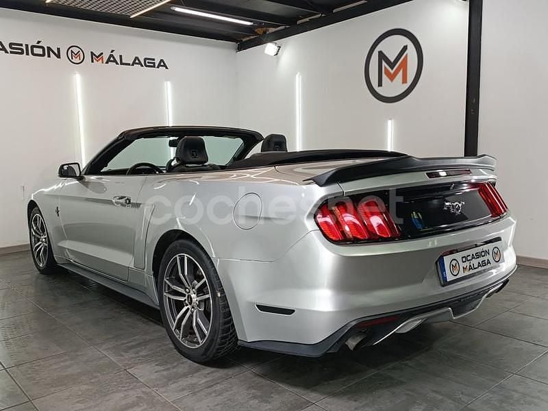 Usado Ford Mustang 314 CV (230 kW) 2017 Gris / plata Descapotable