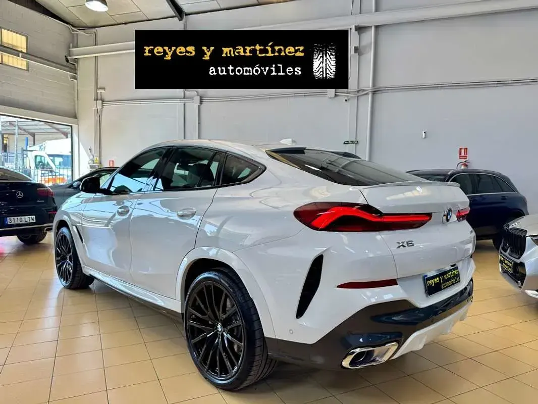 Usado BMW X6 M Sport 298 CV (219 kW) 2026 Blanco SUV