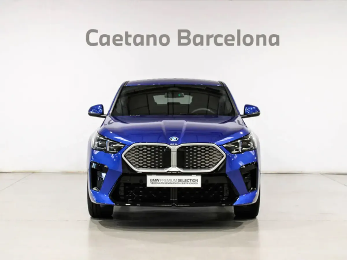 Nuevo BMW iX2 Comfort Edition 150 kW (204 CV) 2026 Azul SUV