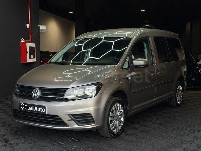 Usado VW Caddy Maxi Trendline 102 CV (75 kW) 2017 Beige Monovolumen