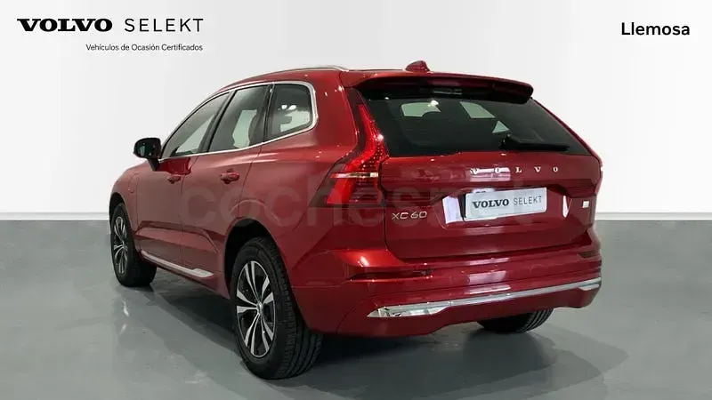 Usado Volvo XC60 Core 350 CV (257 kW) 2024 Rojo SUV