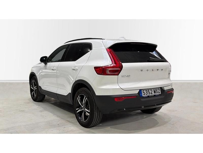 Usado Volvo XC40 Plus 163 CV (119 kW) 2025 Blanco SUV