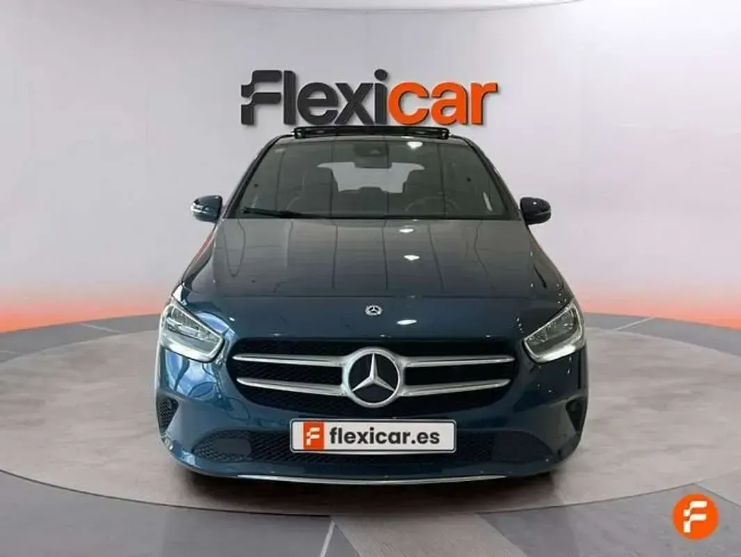 Używany Mercedes B180 116 KM (85 kW) 2019 Niebieski Minivan