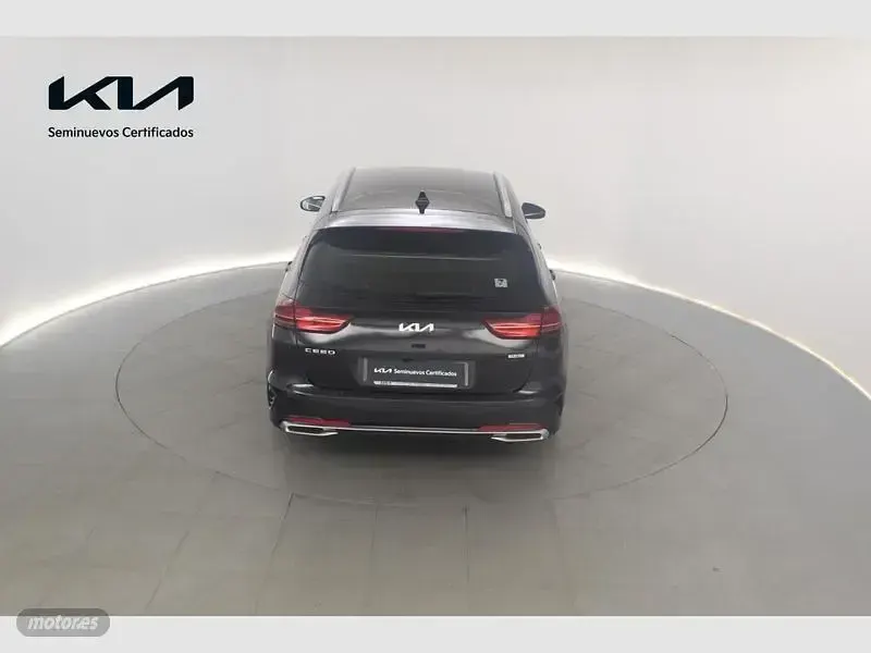Usado Kia Ceed Sportswagon 141 CV (103 kW) 2025 Negro Familiar