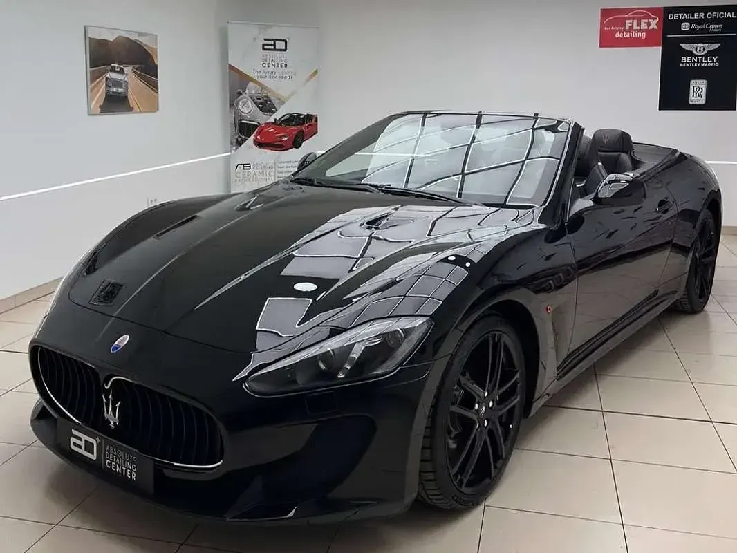 Usado Maserati GranCabrio 460 CV (338 kW) 2013 Negro Descapotable