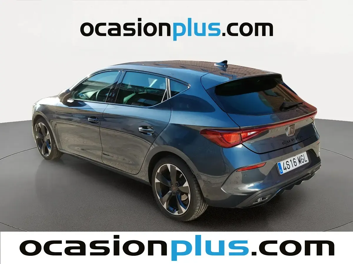 Usado Cupra Leon 150 CV (110 kW) 2023 Gris Utilitario