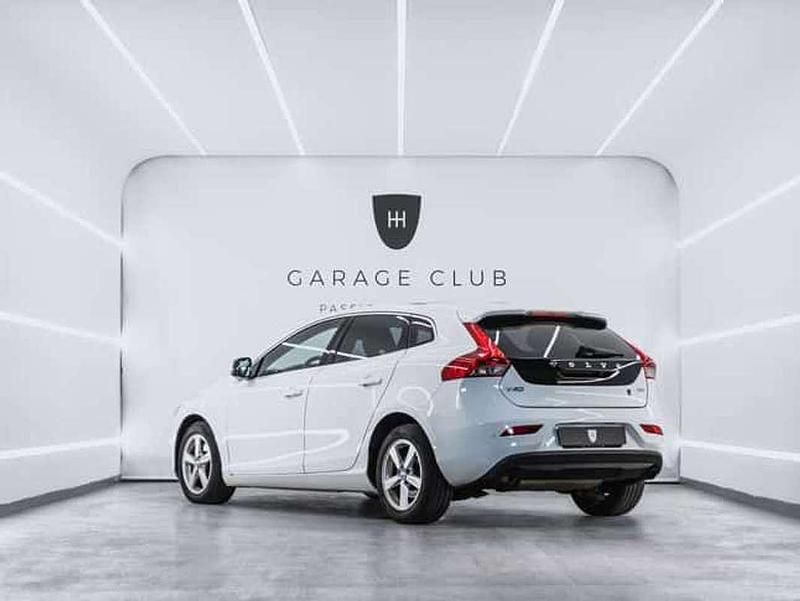 Usado Volvo V40 Momentum 150 CV (110 kW) 2012 Utilitario