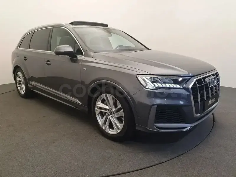 Usado Audi Q7 S-line plus 381 CV (280 kW) 2023 Gris / plata SUV