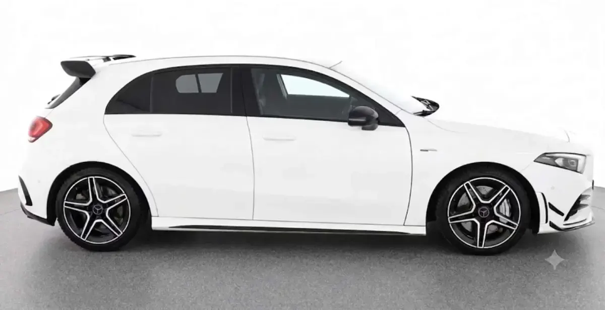 Usado Mercedes A35 AMG Premium 306 CV (225 kW) 2023 Blanco Berlina