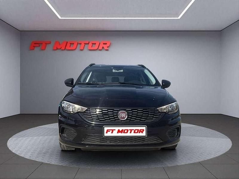 Usado Fiat Tipo Lounge 120 CV (88 kW) 2019 Negro Familiar