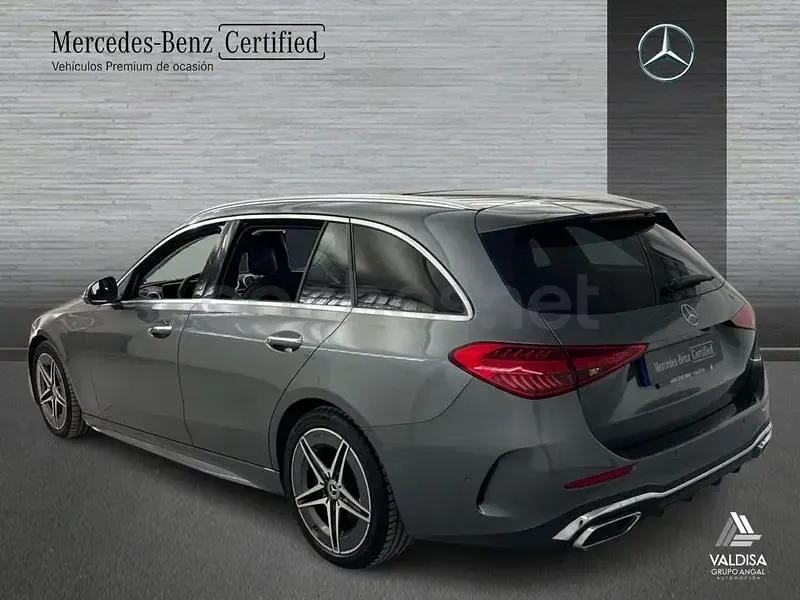 Usado Mercedes C200 163 CV (119 kW) 2022 Gris / plata Familiar
