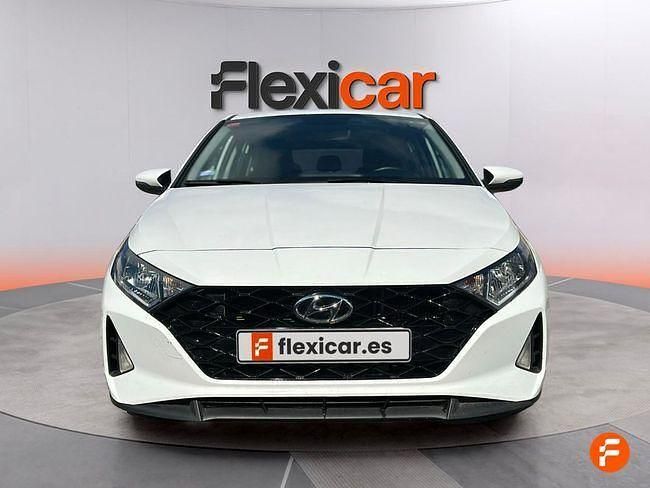 Usado Hyundai i20 100 CV (73 kW) 2021 Blanco Utilitario