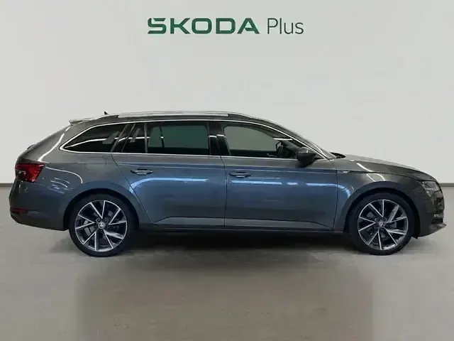 Occasion Skoda Superb SportLine 200 PK (147 kW) 2022 Grijs Stationwagen