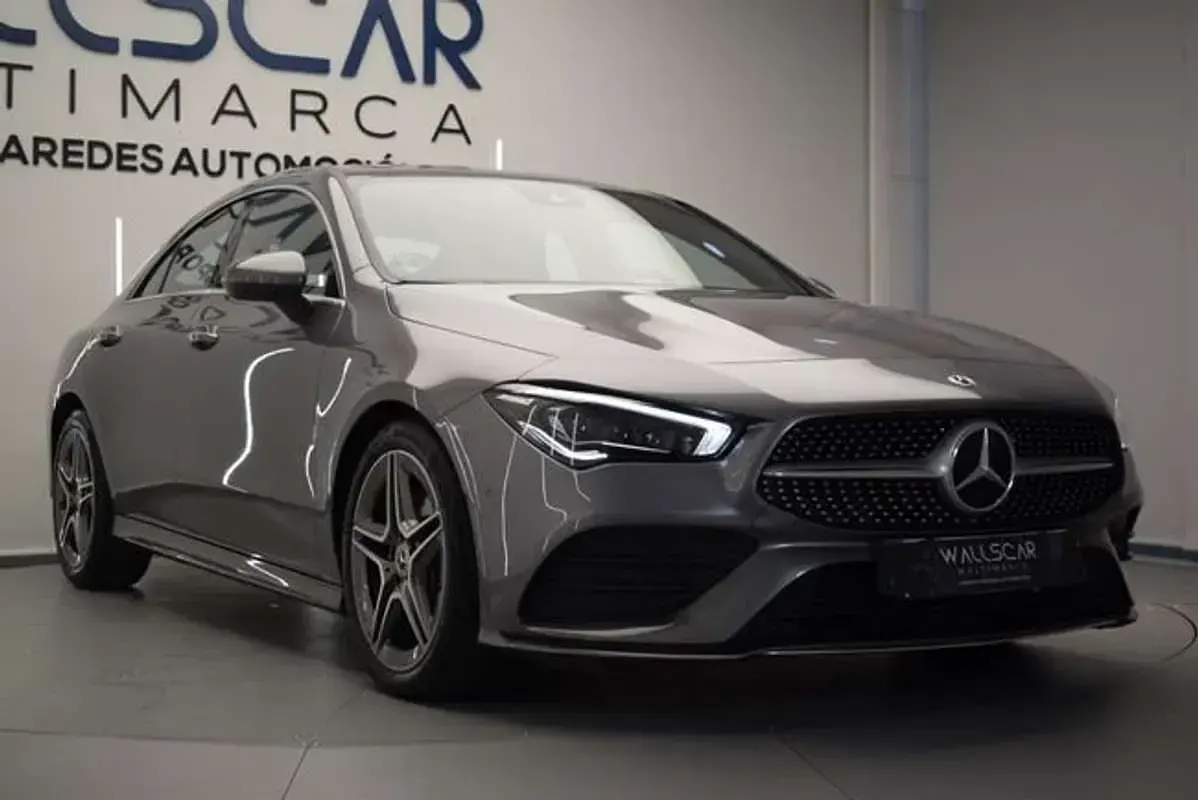Usado Mercedes CLA220 190 CV (139 kW) 2022 Gris Coupe