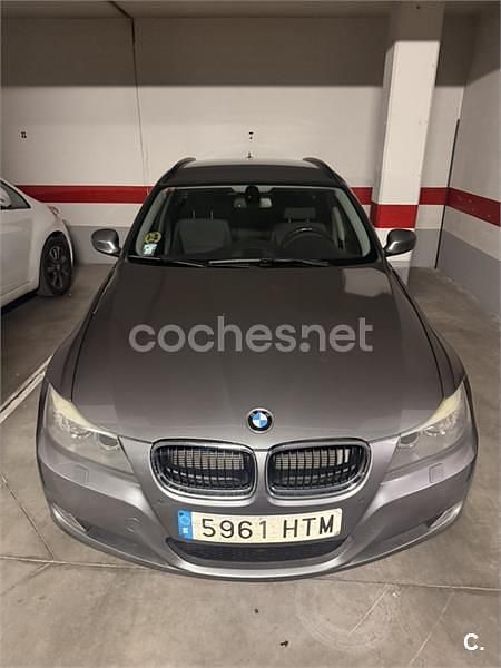 Usado BMW 320 177 CV (130 kW) 2010 Gris / plata Familiar
