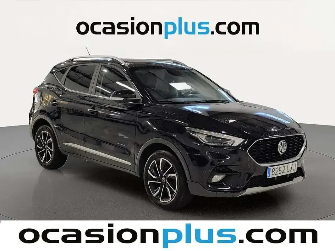 Usado MG ZS Luxury 111 CV (81 kW) 2022 Negro SUV