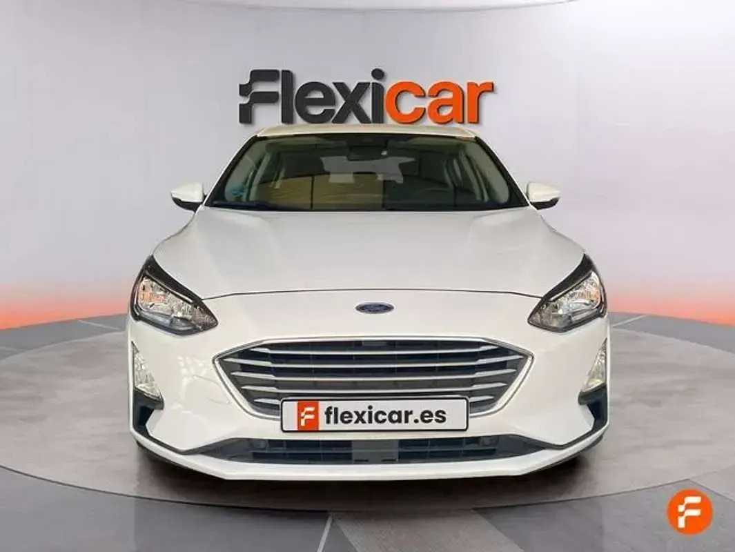 Usado Ford Focus Trend+ 120 CV (88 kW) 2022 Blanco Utilitario